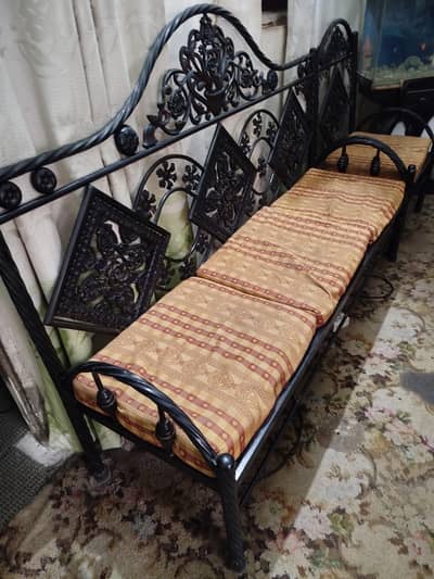 SOFA IRON