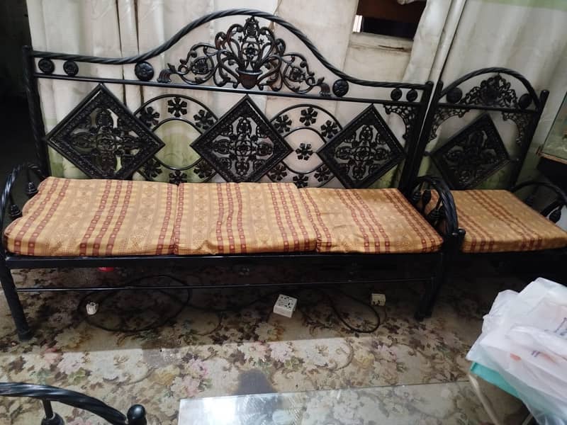 SOFA IRON 1