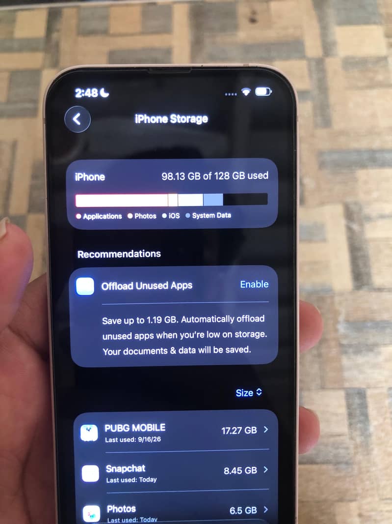 Apple iPhone 13 4