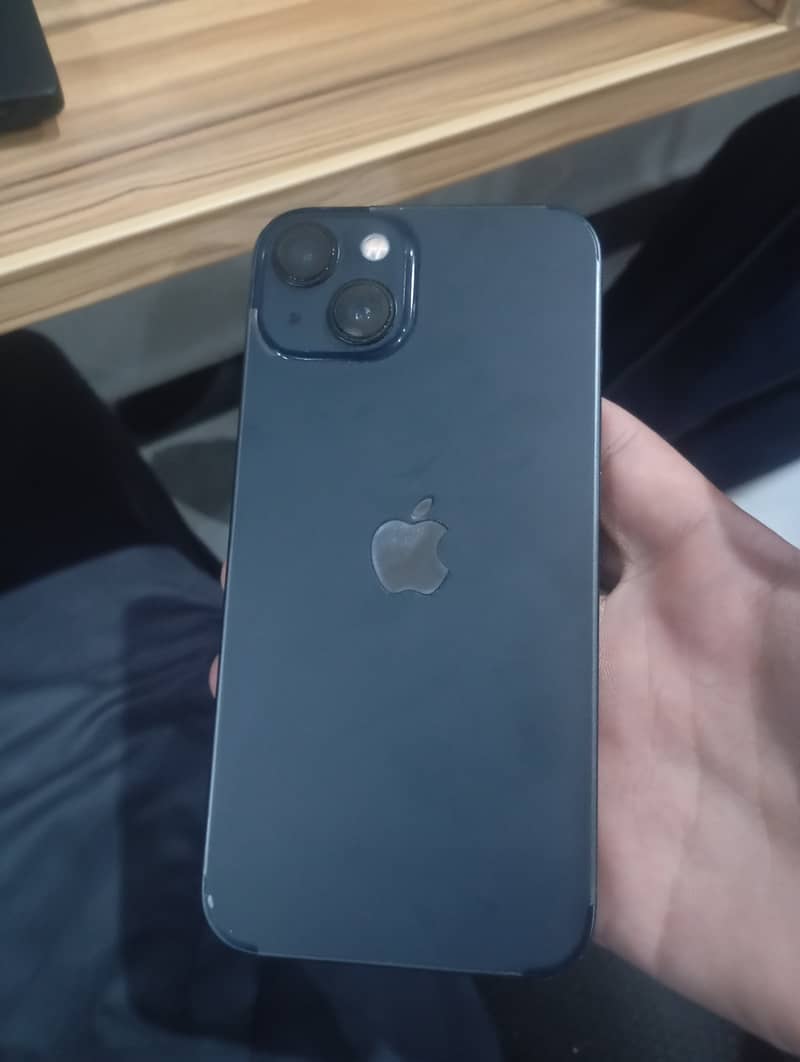 Apple iPhone 13 5