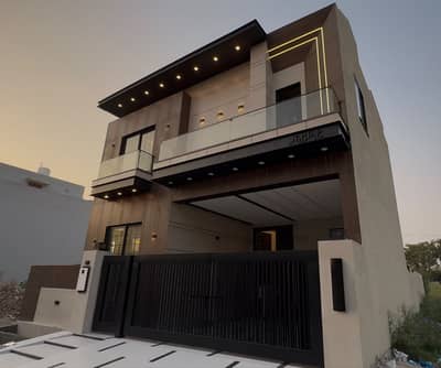 10 Marla Brand New Luxury House for Sale in LDA Avenue 1 - Hot Location