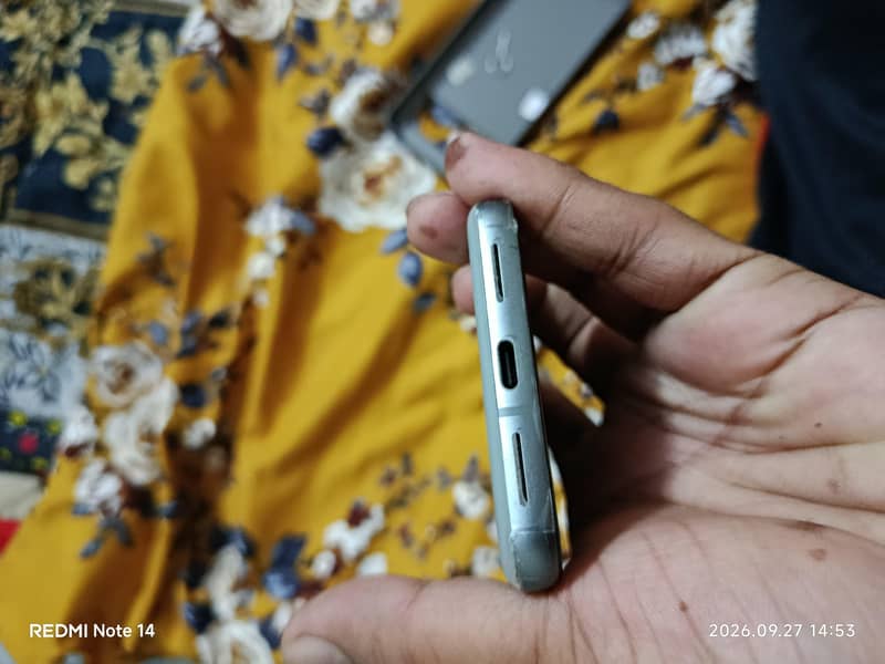 Google Pixel 8 5