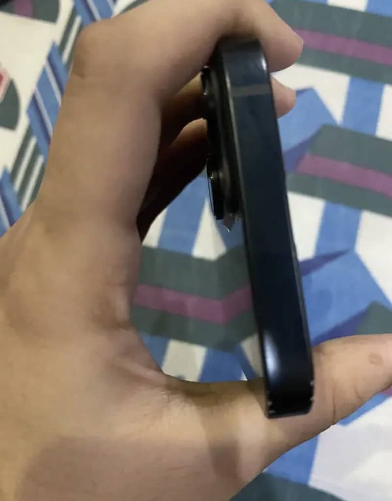 Apple iPhone 14 5