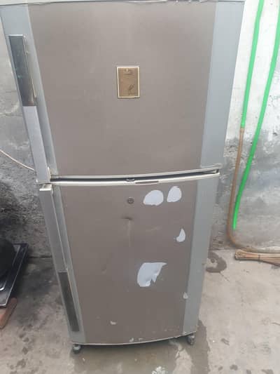 dawlance mediam saze fridge