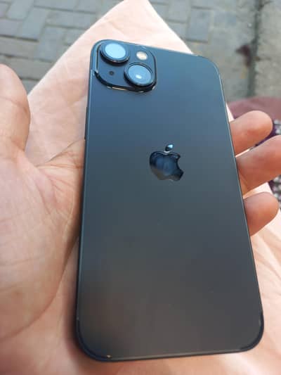 Apple iPhone 13