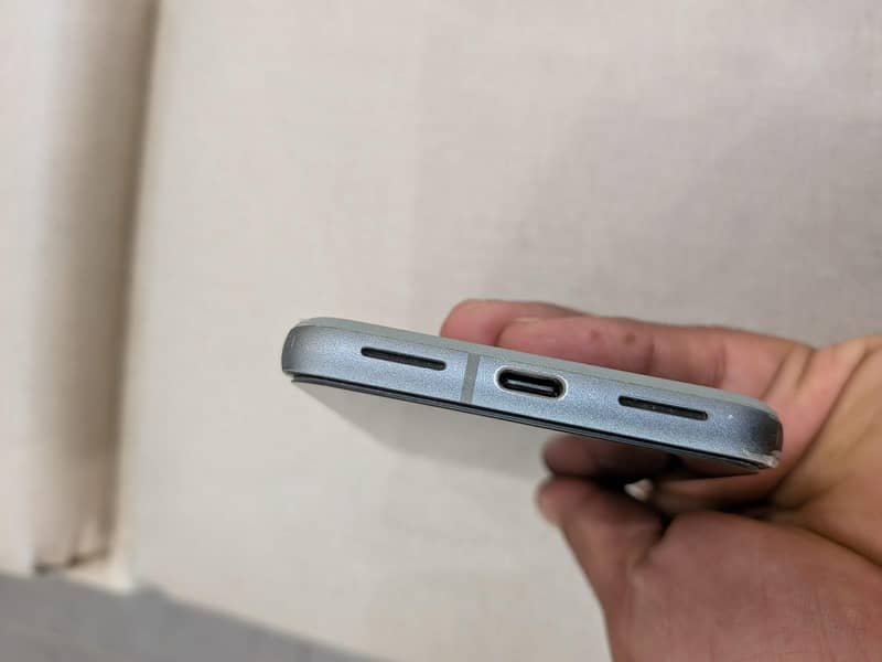 Pixel 8 6