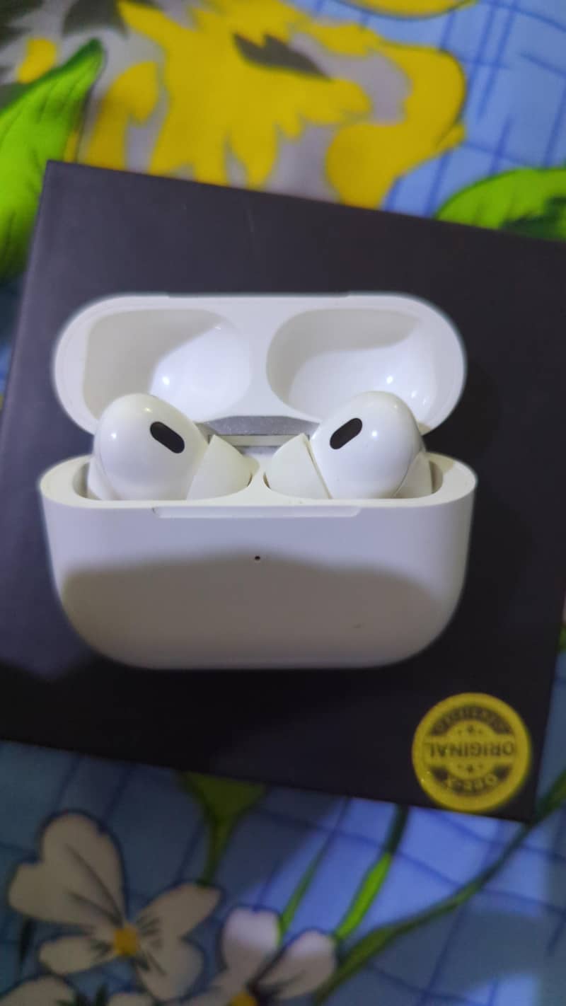 Wireless Earbuds – White 2