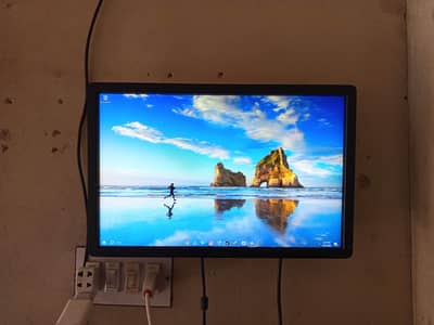 Lenovo ThinkCentre Core i3 6th Generation 8gbram DDR4 and 500gb Hard