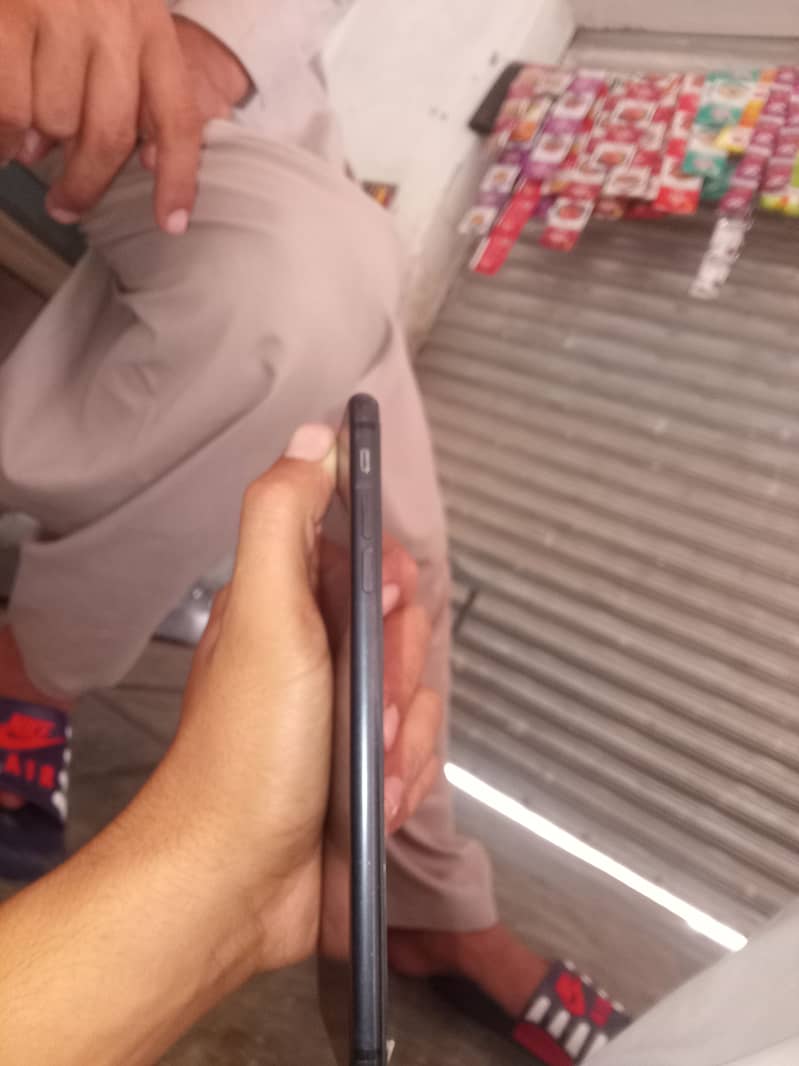 Apple iPhone 7 Plus 2