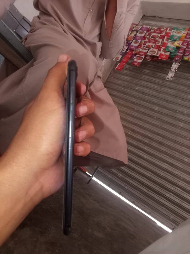 Apple iPhone 7 Plus 4