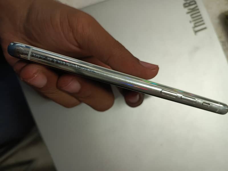 Apple iPhone 11 Pro 2