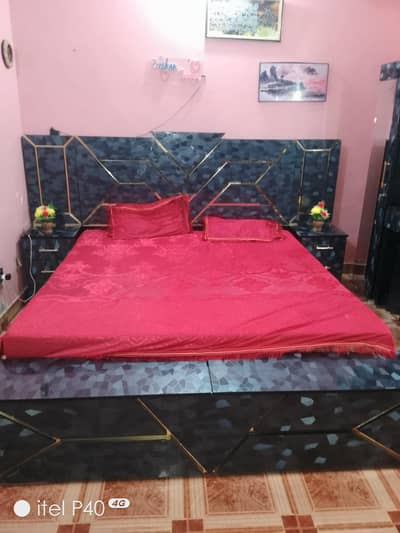 4 four piece almari full size bed and