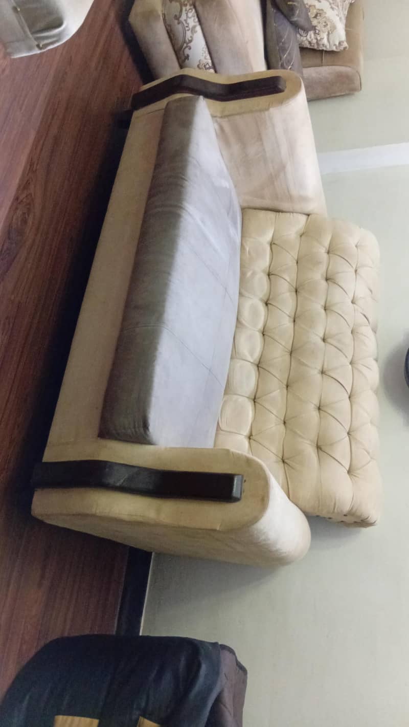 2 seater sofa 1
