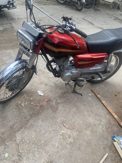 125 for sell 2014 model ok condition