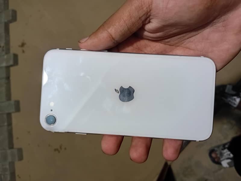 Apple iPhone SE 0