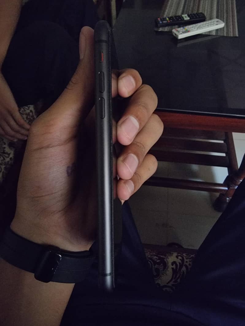 Apple iPhone 11 2