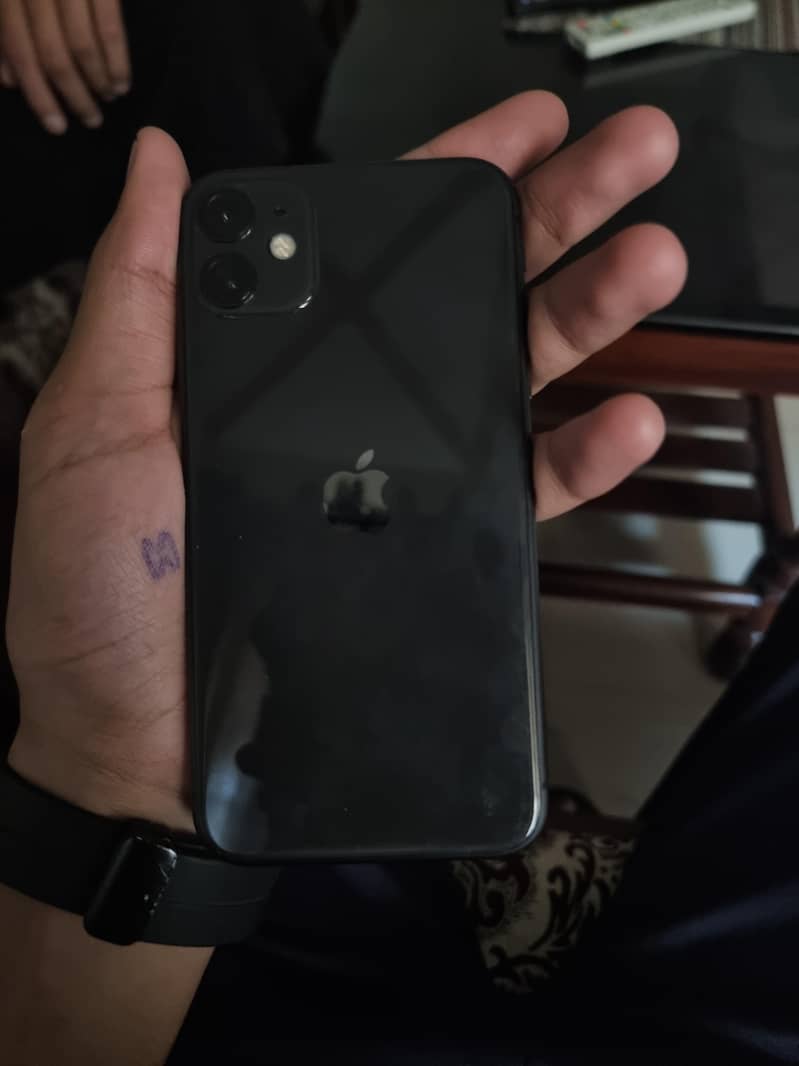 Apple iPhone 11 3