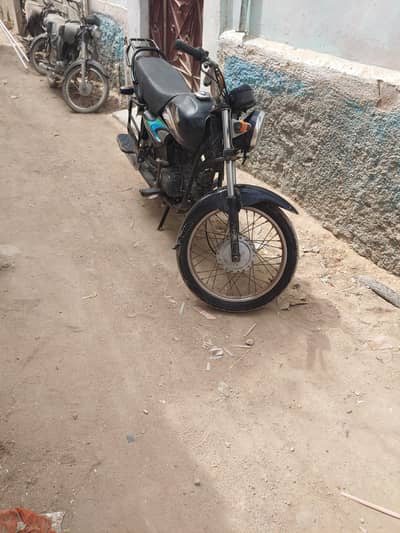 Honda pridor100 Model 2016 karachi number