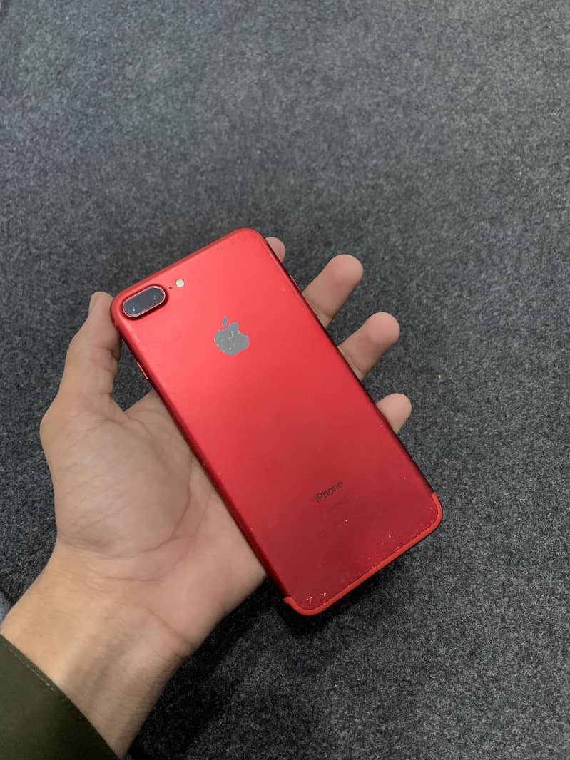 Apple iPhone 7 Plus 1