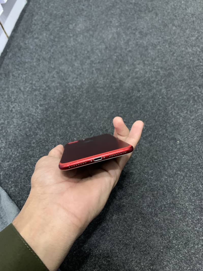 Apple iPhone 7 Plus 5