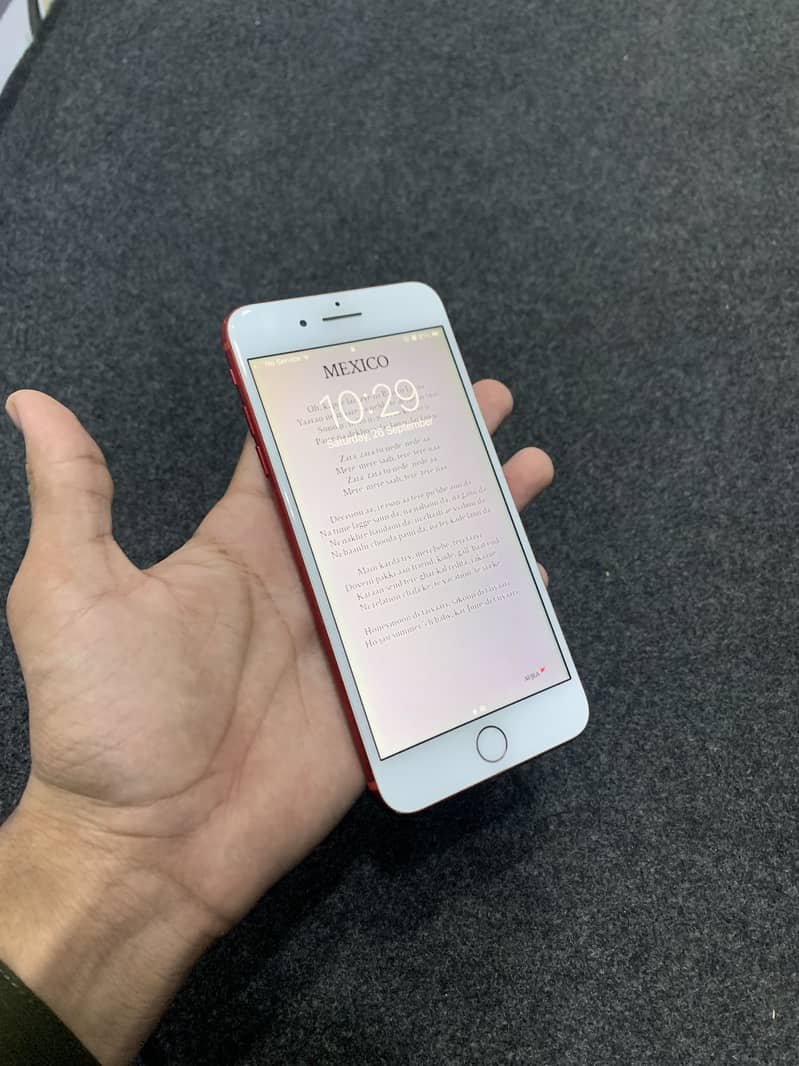 Apple iPhone 7 Plus 6