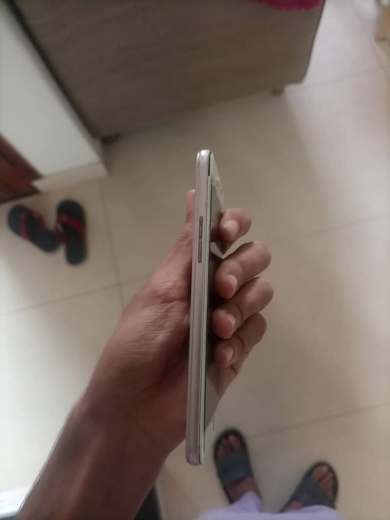 OPPO A36 3