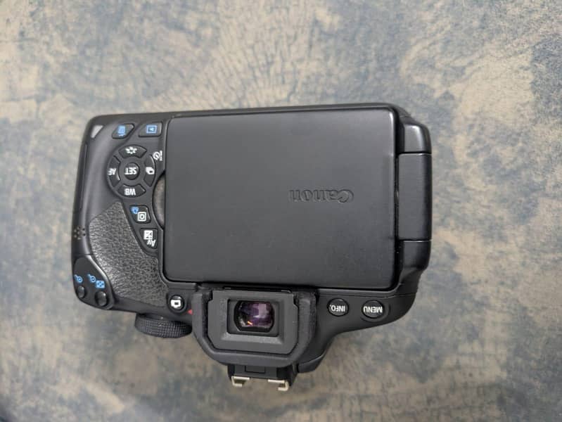 Canon EOS 700D 2