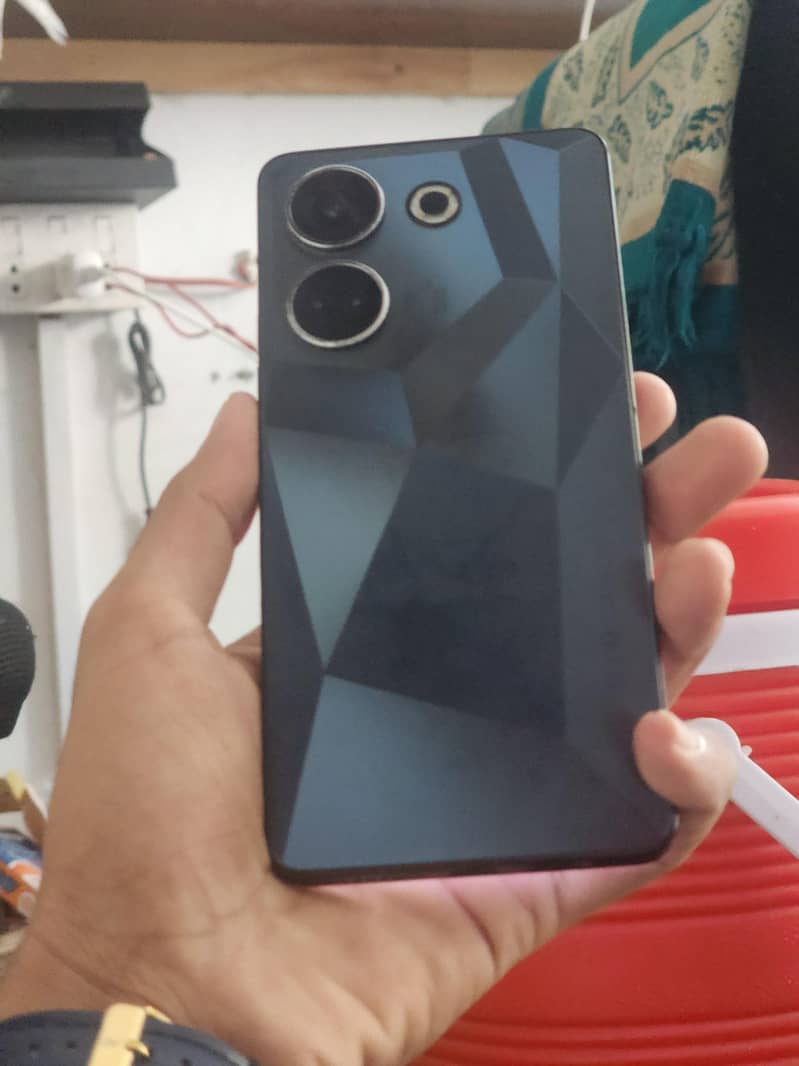Tecno CAMON 20 2
