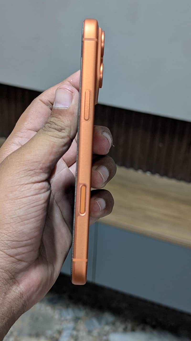 Apple iPhone 17 Pro Max 3