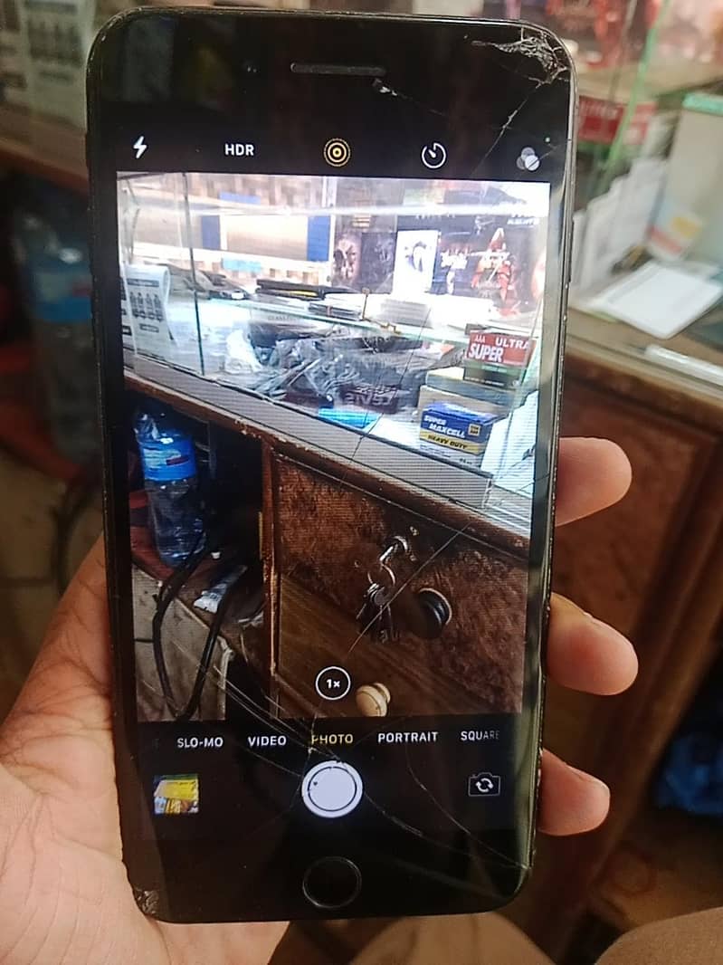 Apple iPhone 7 plus 2