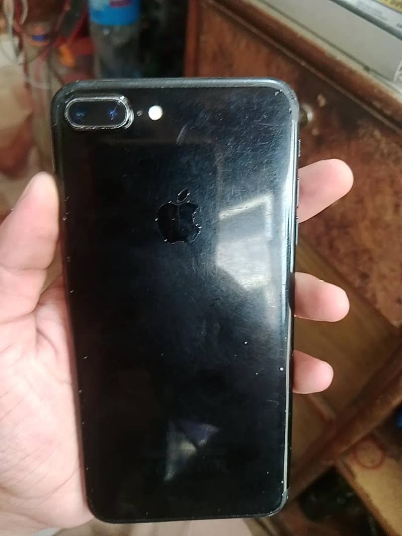 Apple iPhone 7 plus 3