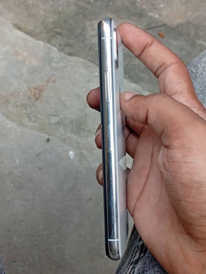 Apple iPhone X 2