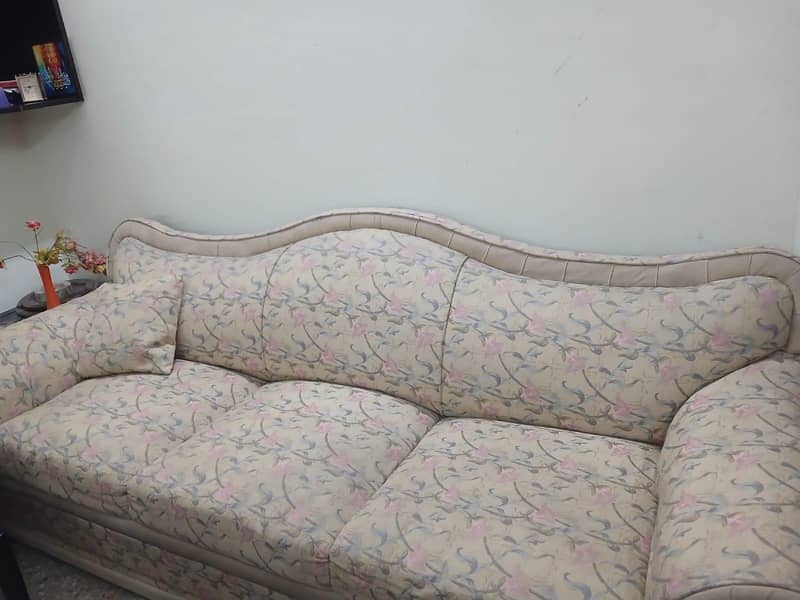 7 seated Sofa 0