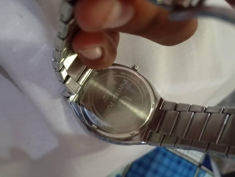 Watch 0
