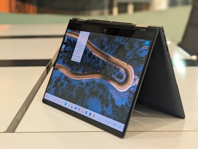 ​HP Envy x360 OLED Core i5 12th Gen 16GB 256GB SSD 2.8K see