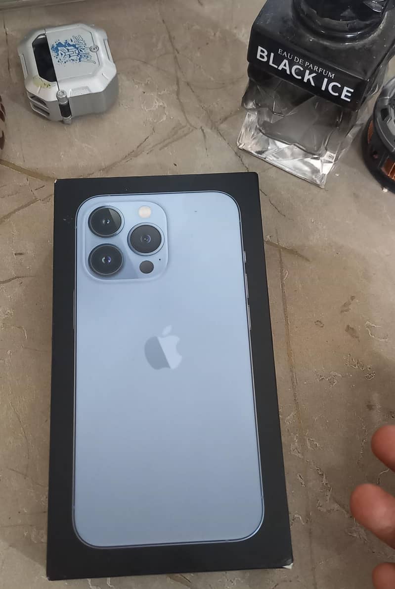 Apple iPhone 13 Pro 0