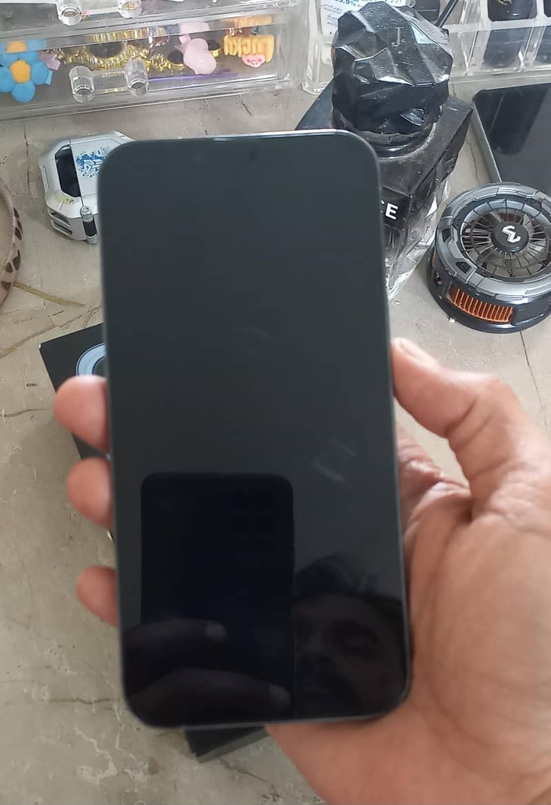Apple iPhone 13 Pro 1