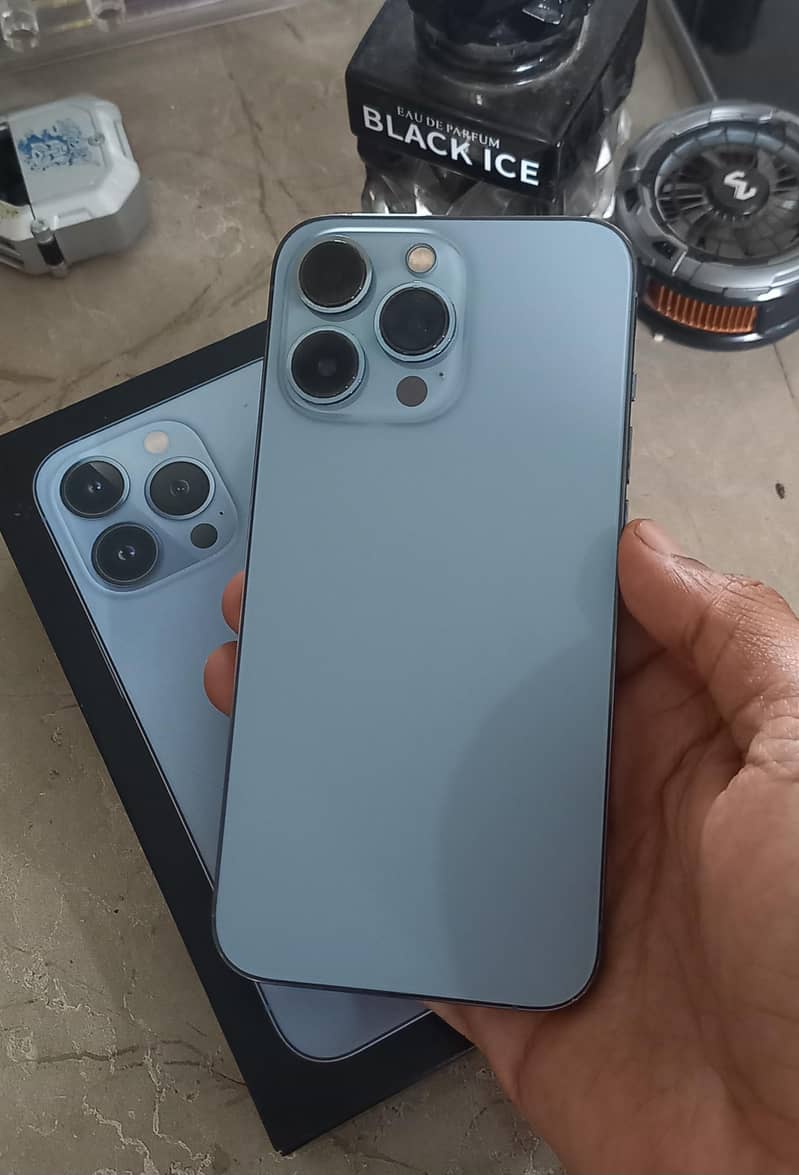 Apple iPhone 13 Pro 8