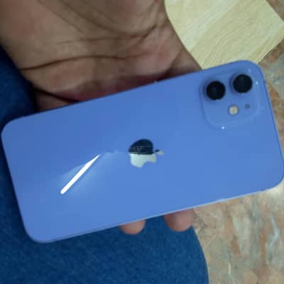 Apple iPhone 12