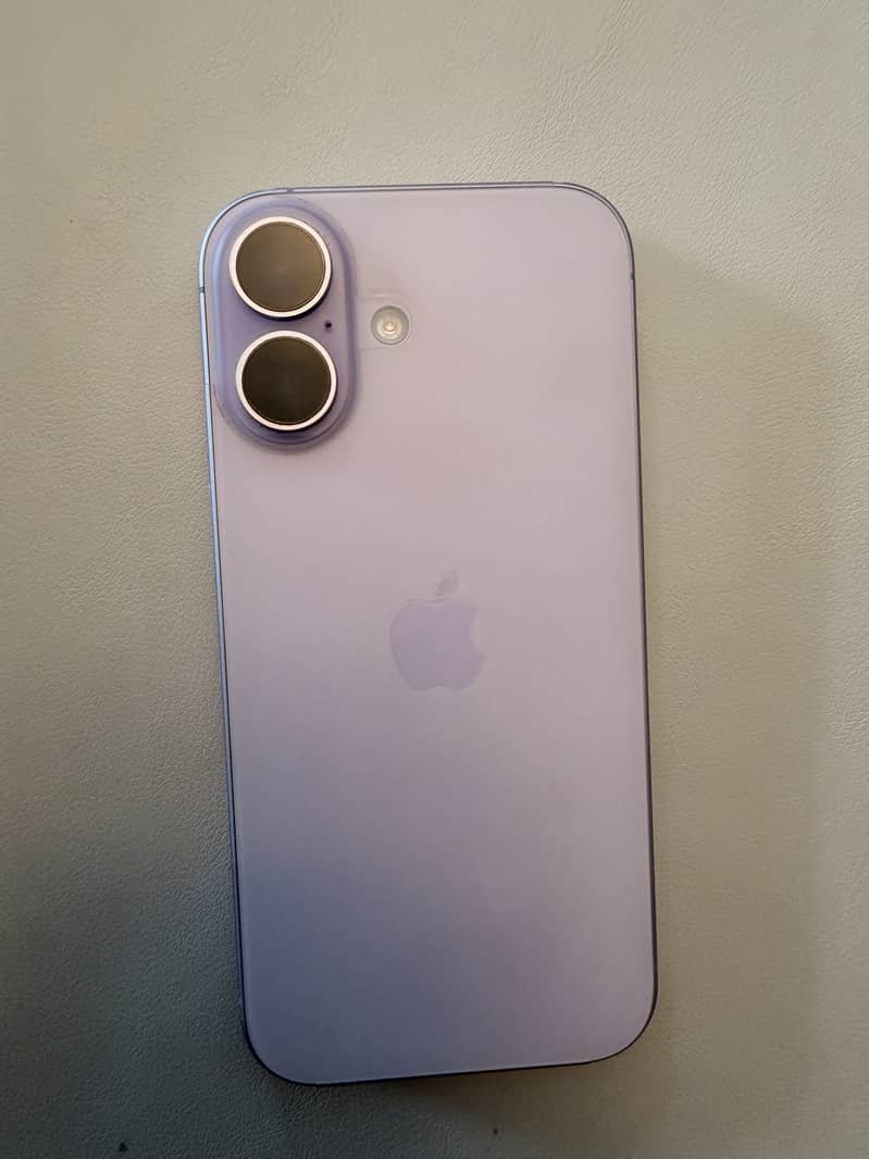 Apple iPhone 17 5