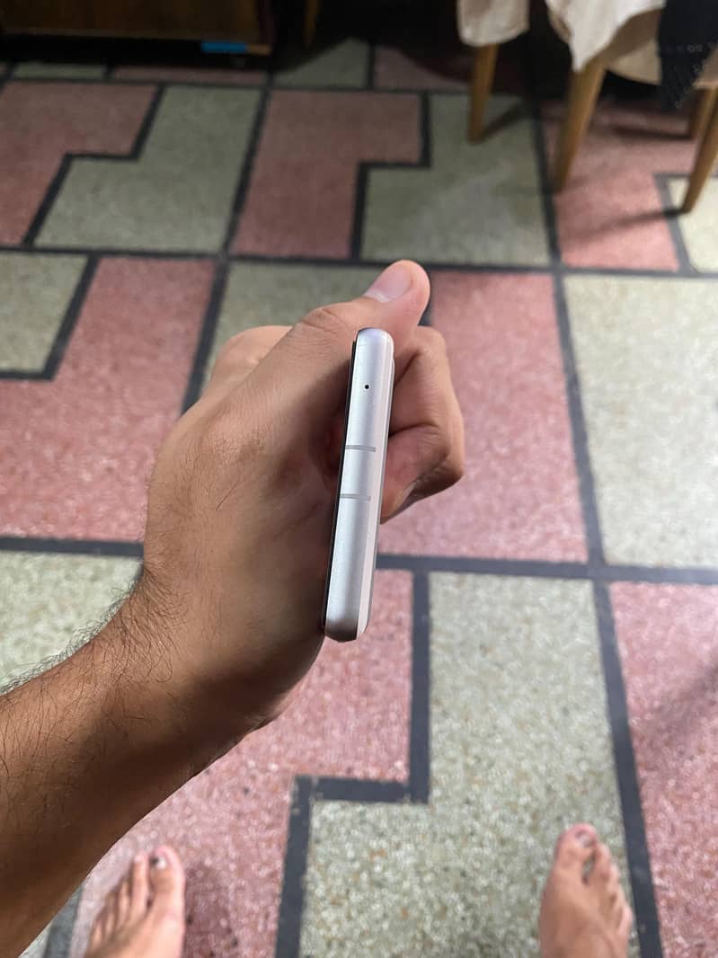 Google Pixel 7a 6