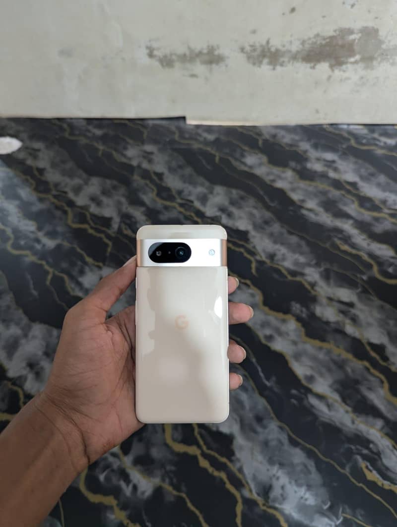 Google Pixel 8 3