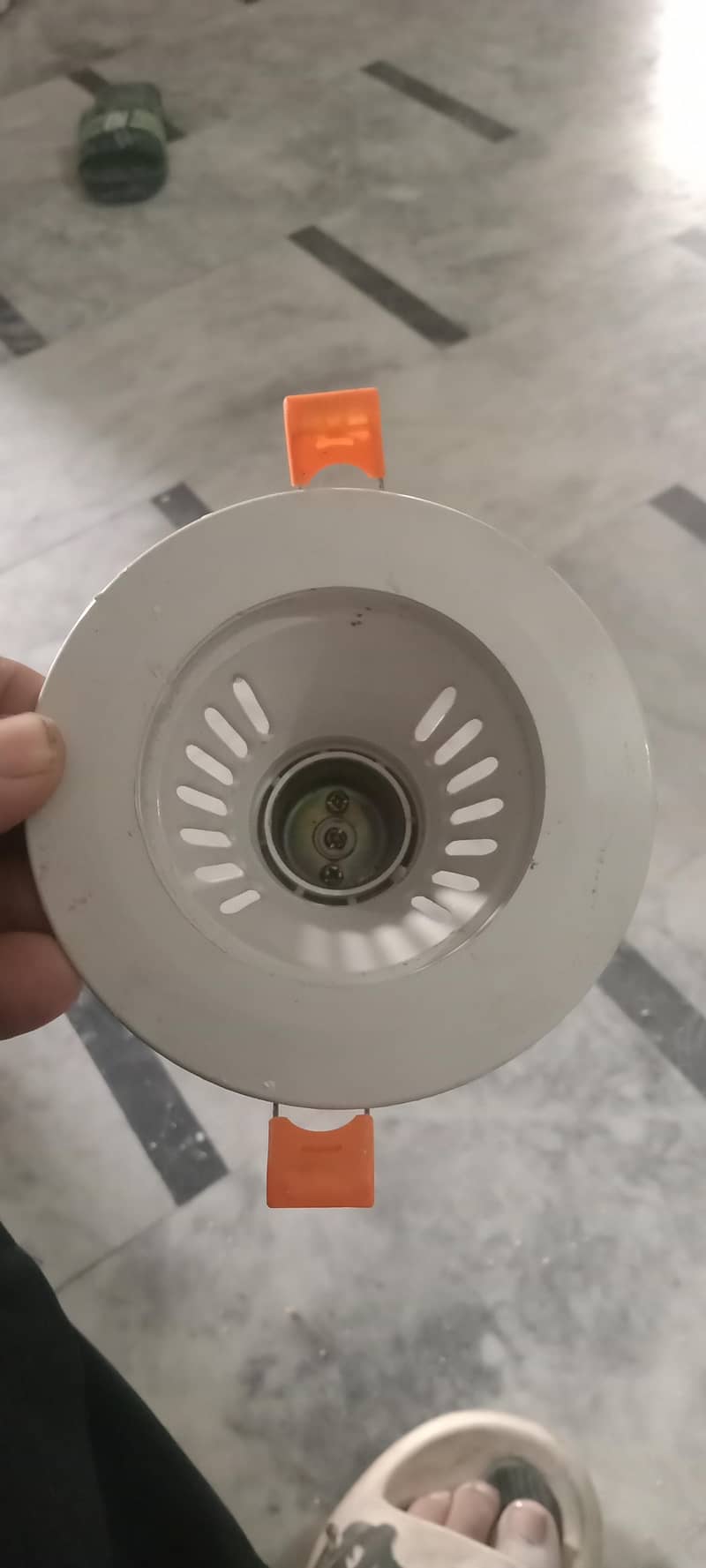 ceiling bulb holders 1