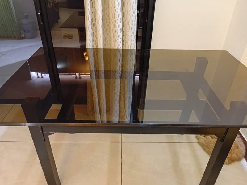DINING TABLE WITHOUT CHAIRS 1