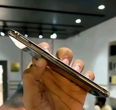 iPhone xsmx PTA approved 10/10 condition complete box