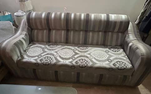 ​Option 1: 3+2+1 Sofa Set in Excellent Condition – Premium Molti Foam