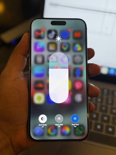 Iphone 15 pro max titanium