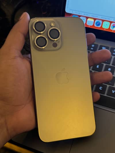 Iphone 15 pro max titanium