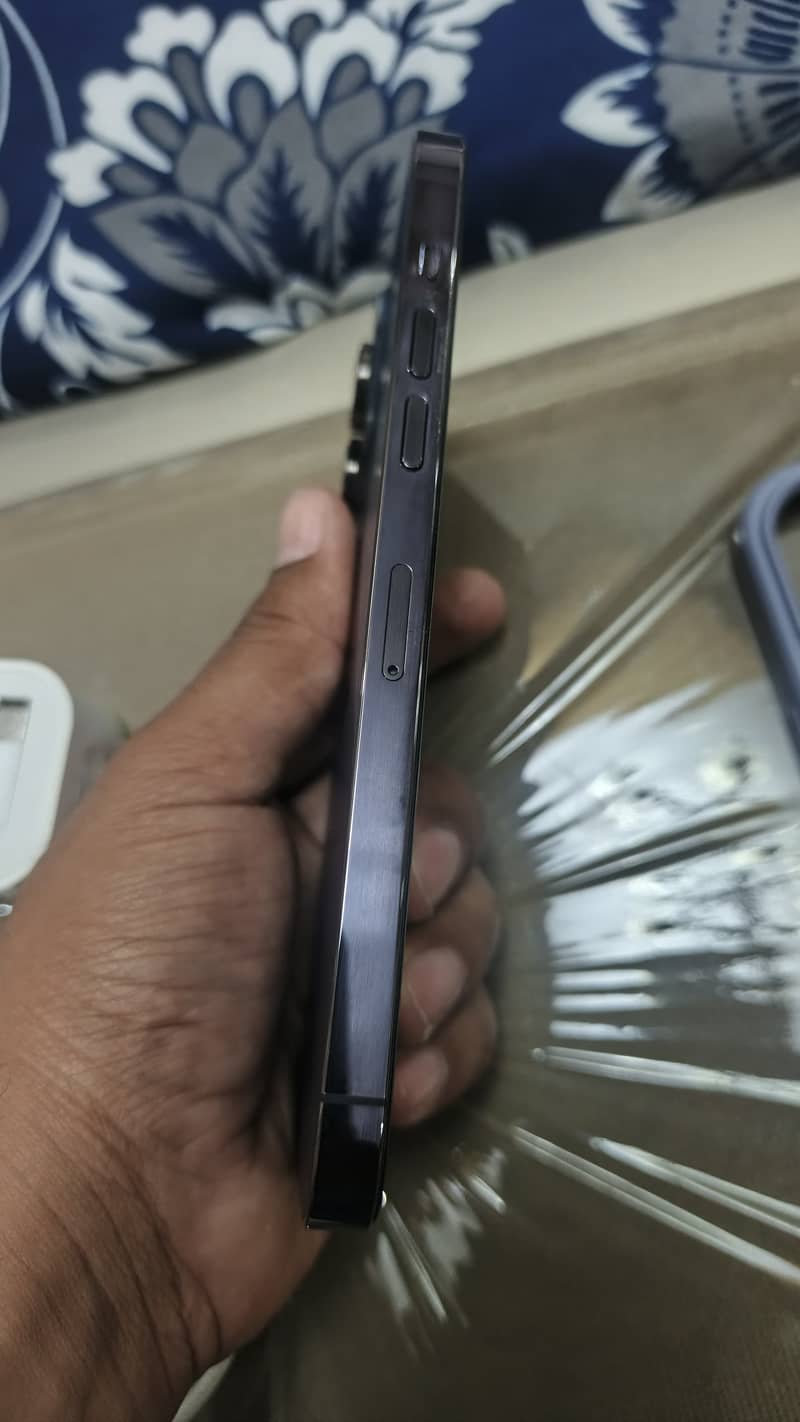 Apple iPhone 14 Pro Max 4