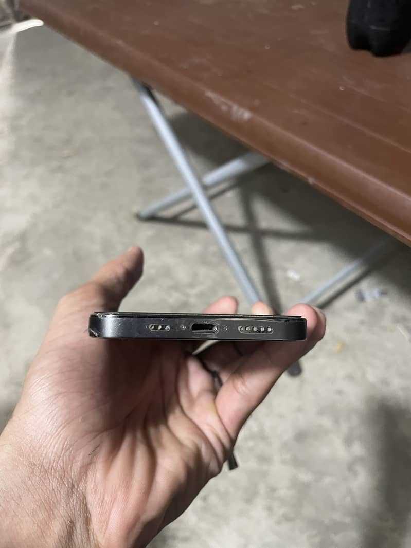 Apple iPhone 12 Pro 2